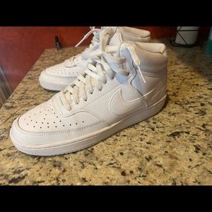 Nike high tops size 8 gently used